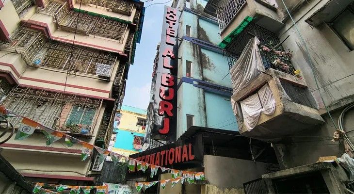 Man's decomposed body found inside hotel room's bed box near Park Street