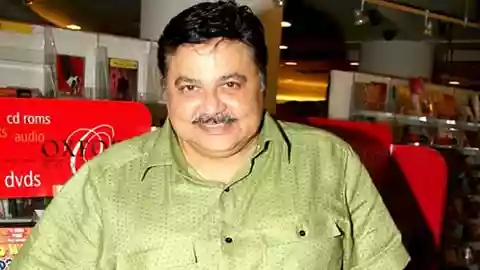 Veteran Bollywood actor Satish Shah passes away at the age of 74