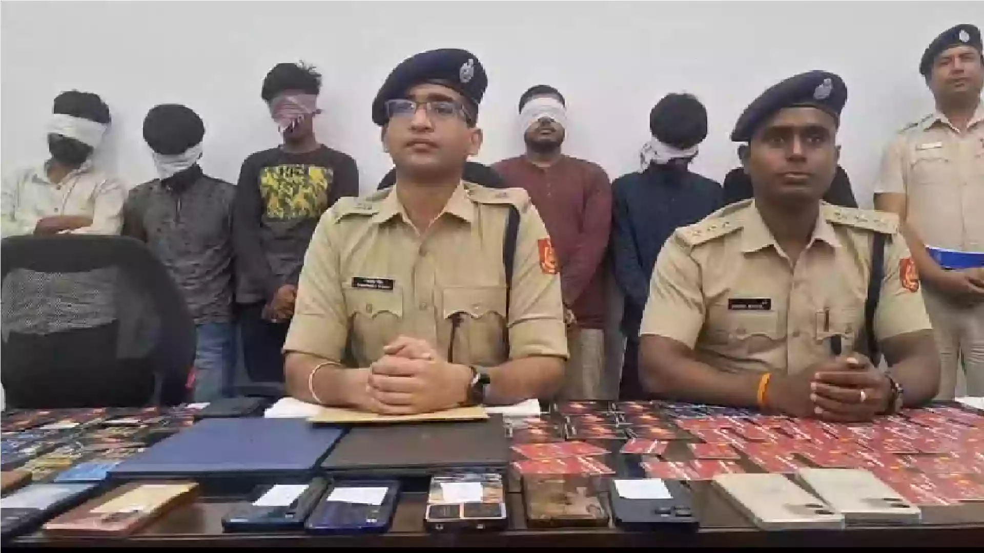 Murshidabad police arrests 7 including 4 Bangladeshi cyber fraudsters with 121 ATM cards and 46 sim cards