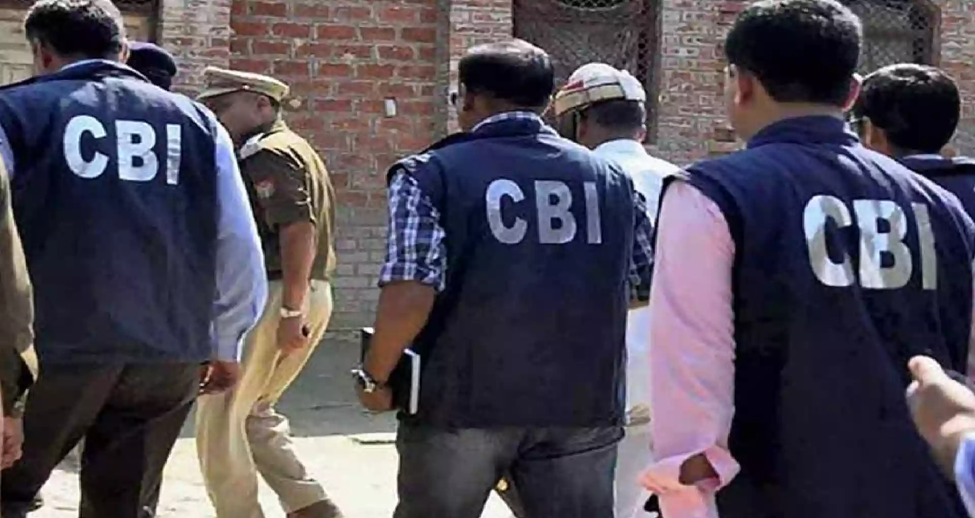CBI probes Bank of India's 9 crores fraud, raids underway at Laketown