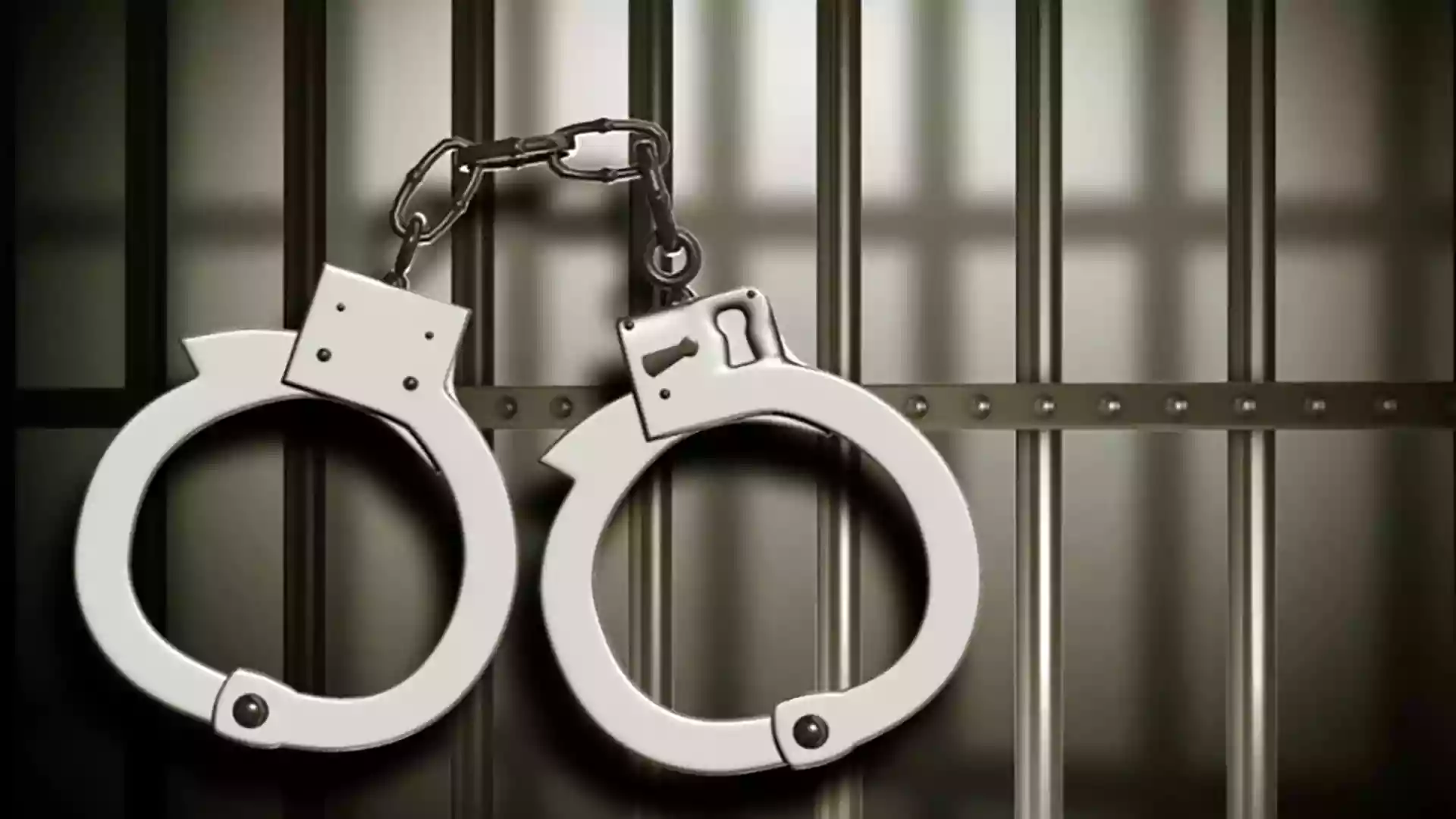 Kolkata Police arrests two from Sealdah and recovers Rs 9000 in separate theft cases