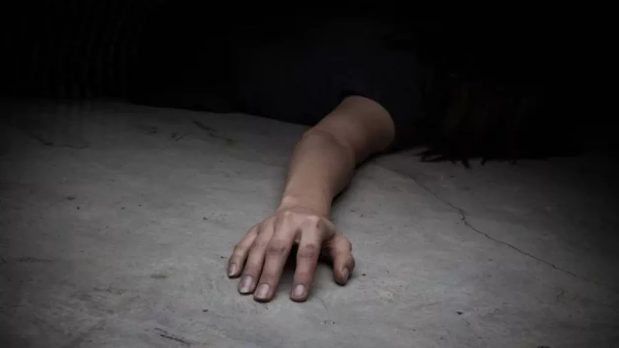 Bhatpara housewife ends life after ‘unbearable pressure’ from lenders over unpaid loans