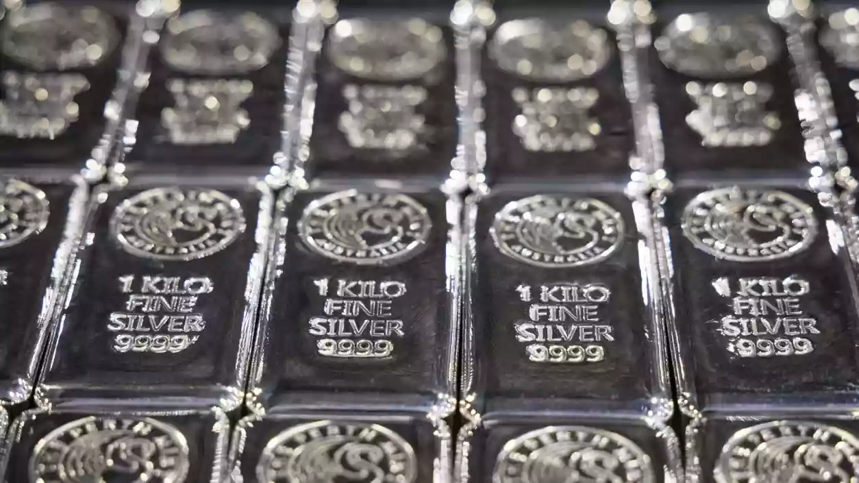 Silver prices hit 3 lakh per kg after sudden surge of over ₹13,000