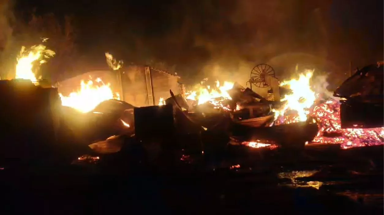 Two warehouses gutted in overnight fire at Howrah timber depot, vehicle damaged