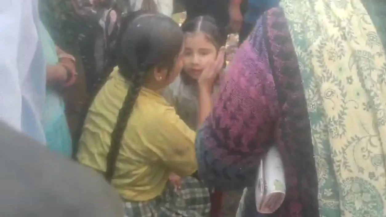 Bike plunges into drain with father & 2 daughters during school rush in Belur