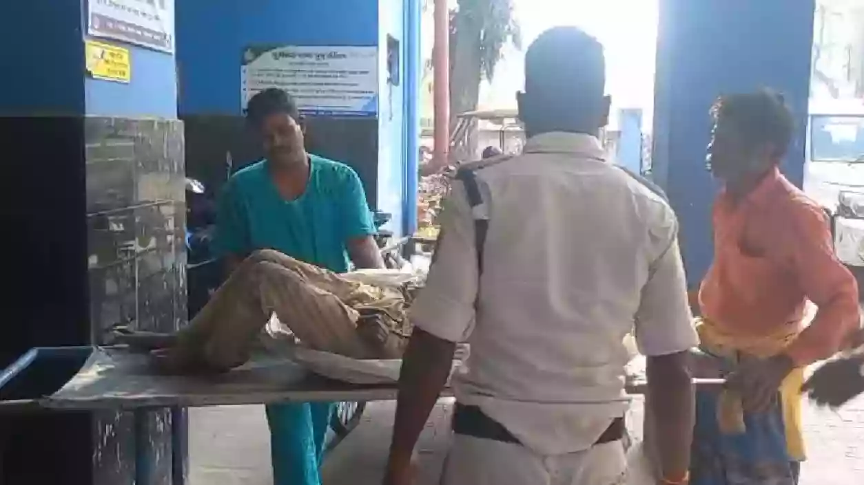 Unidentified man found dead on Salt Lake footpath; Post-mortem report awaited
