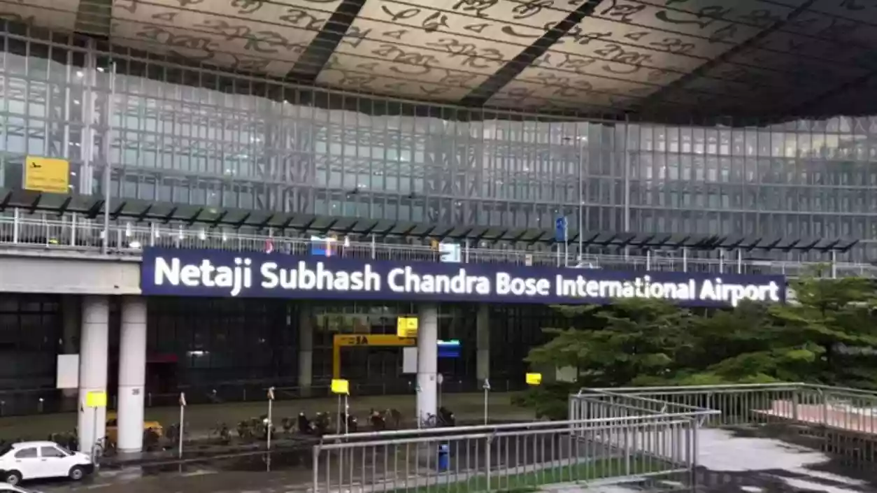 Second bomb scare at Kolkata Airport, threat written with lipstick found on IndiGo plane