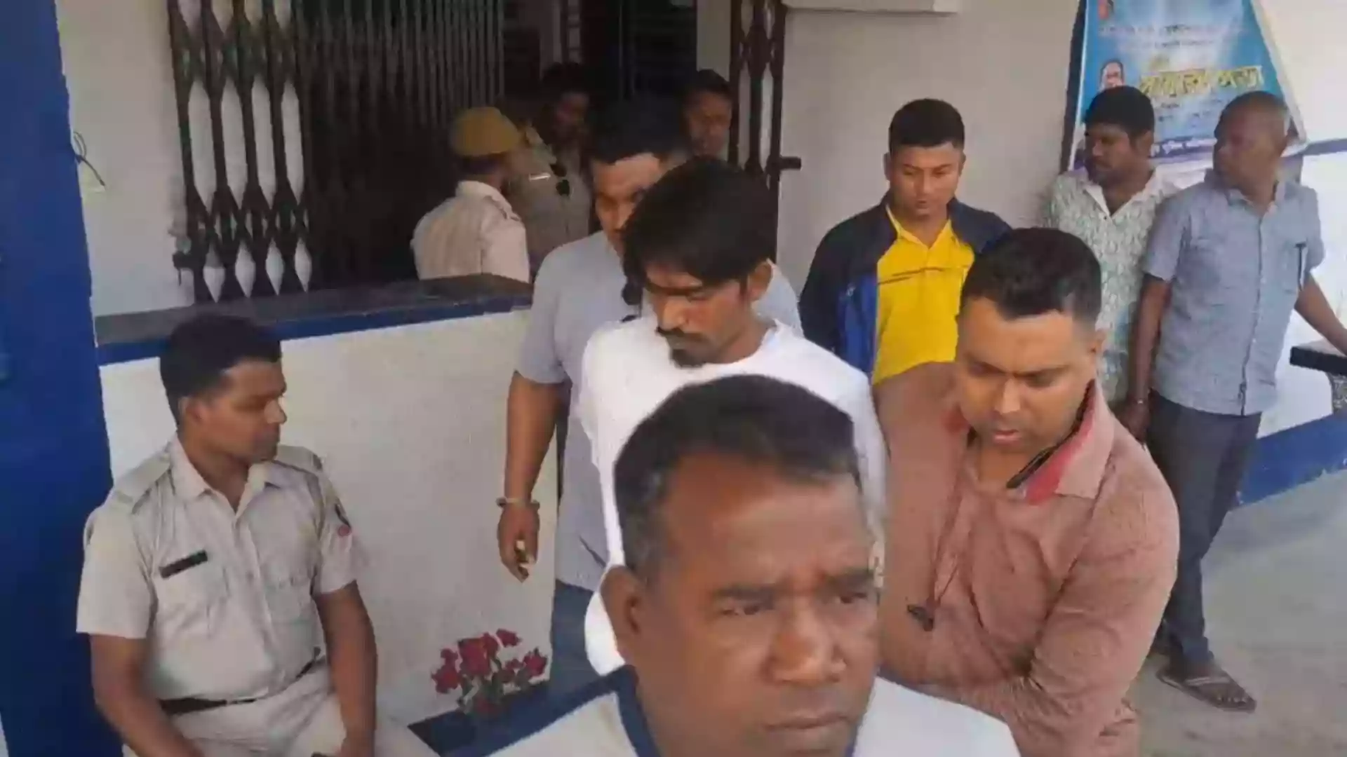 Former Navy officer stabbed while buying meat in Barrackpur, accused arrested