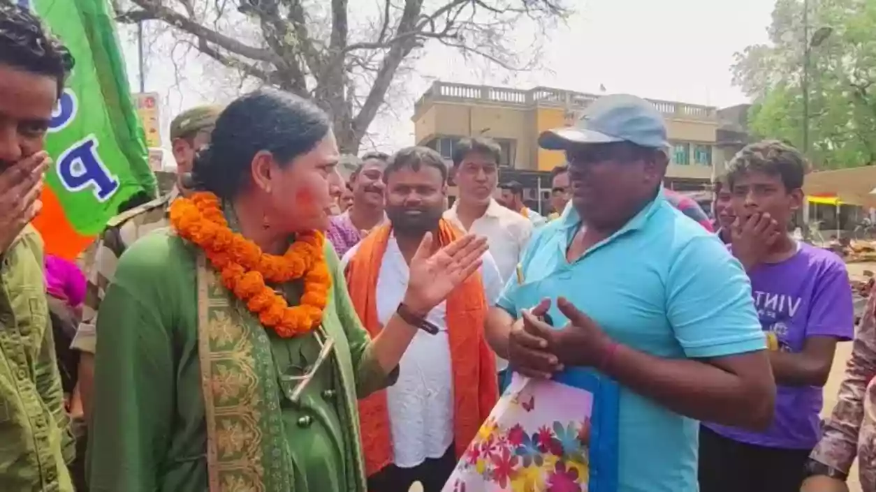 ‘Visible only during polls’: BJP's Agnimitra Paul faces public resentment in Asansol