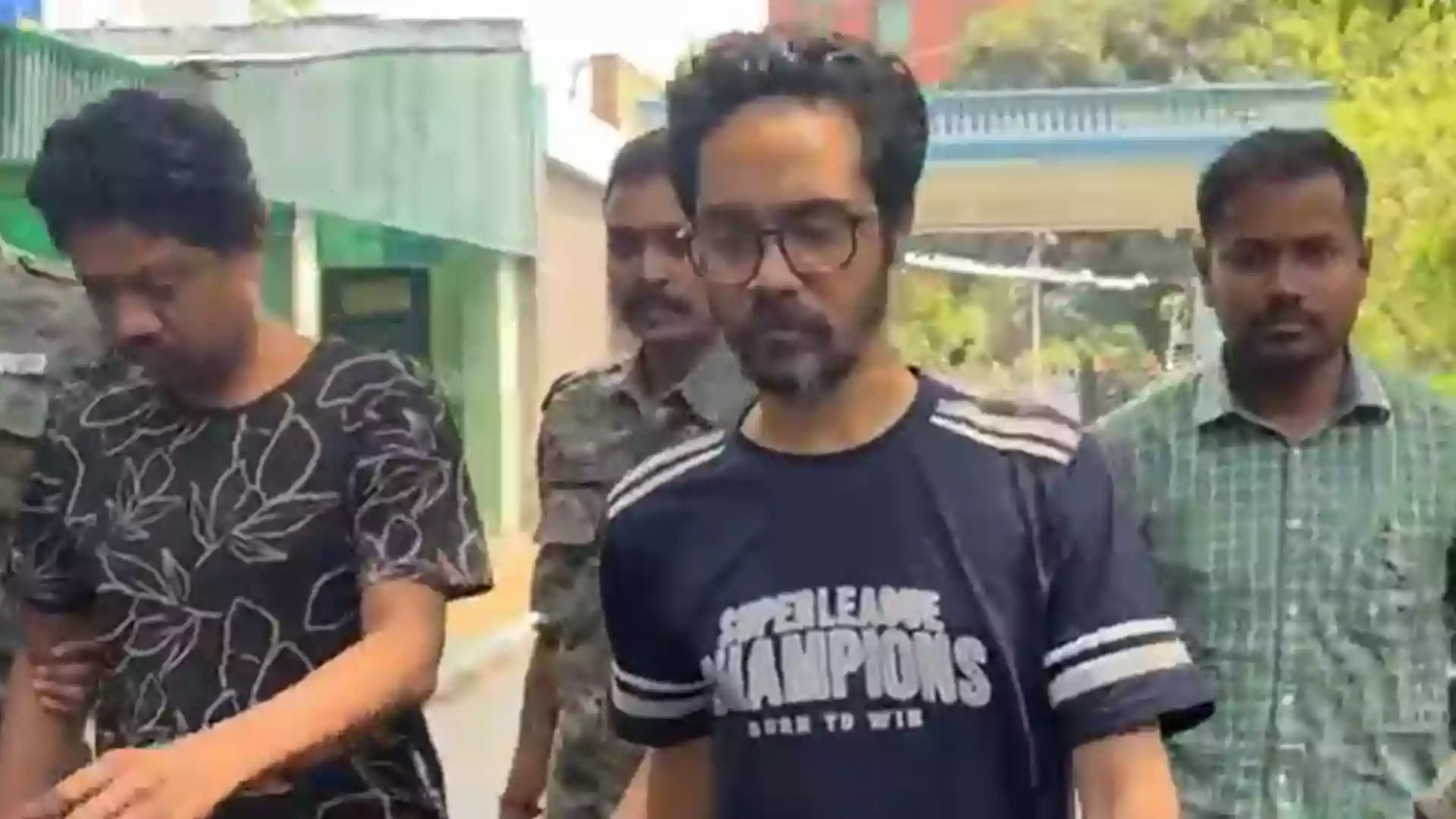 Bengal STF presents Alamgir Hossain, Faisal Karim in court in Bangladesh leader murder case