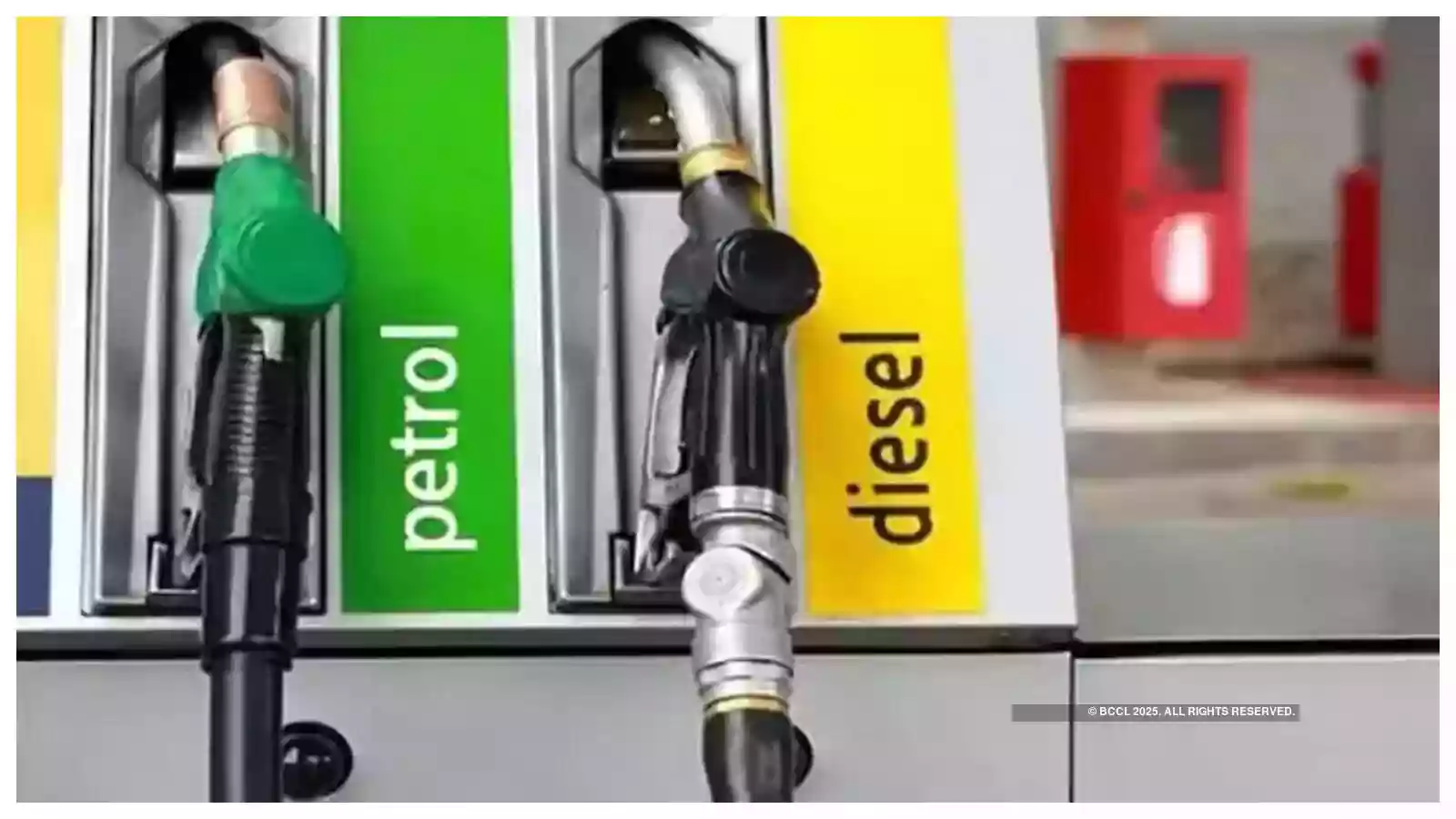 Centre cuts excise duty on Petrol-Diesel by Rs 10 to manage prices