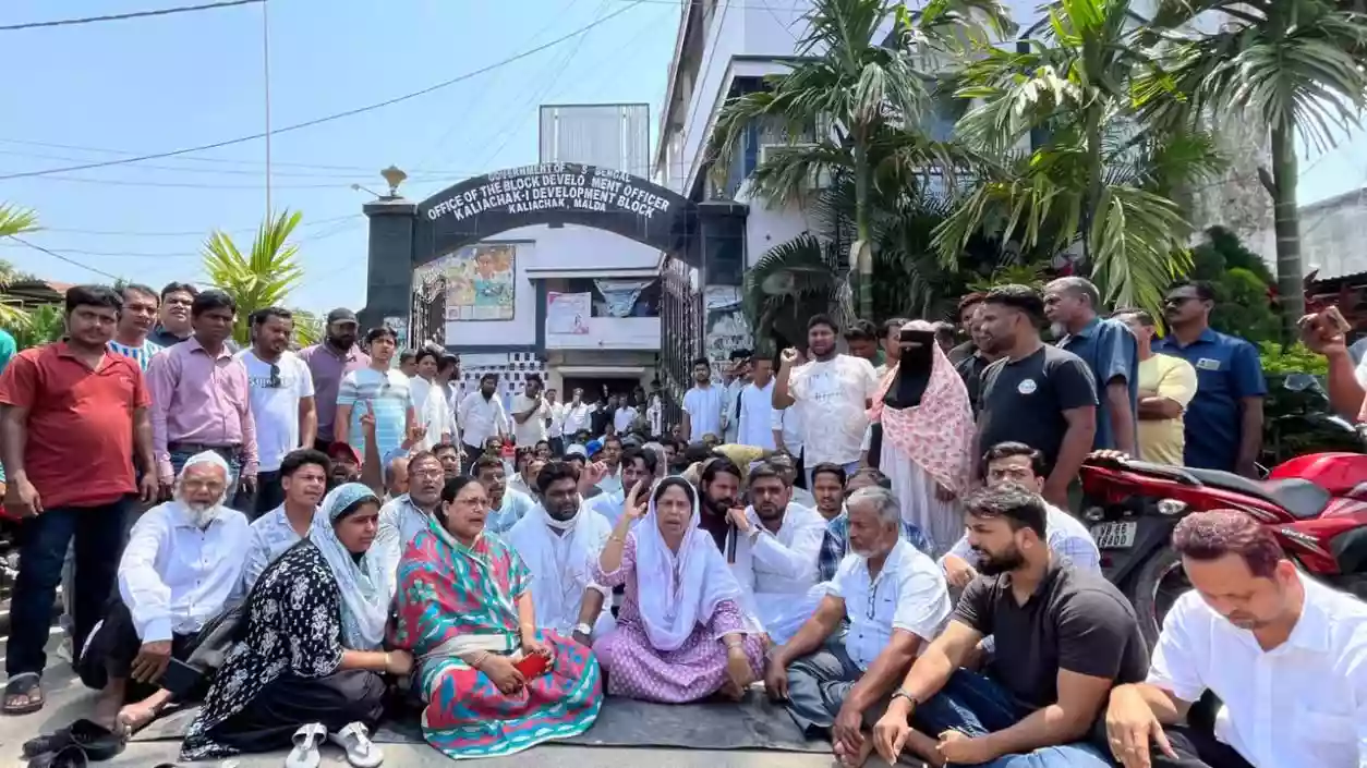 “First voters, then voting”: Protests erupt in Malda over missing names in electoral rolls