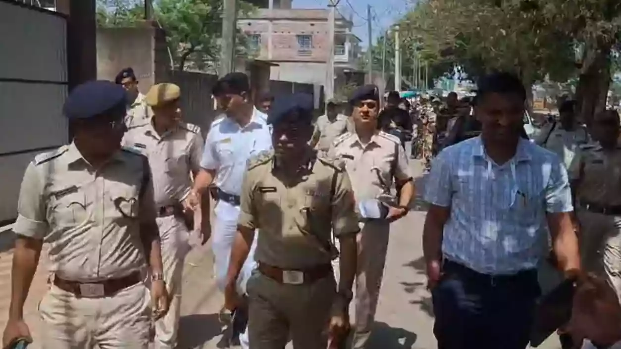 “Vote without fear”: Top officials review poll preparedness in Asansol