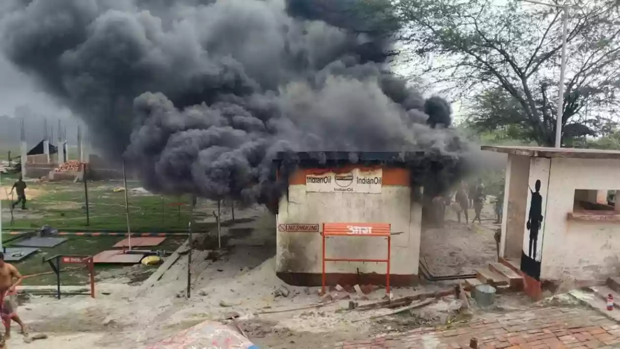 Fire breaks out at BSF camp in Basirhat, jawan dies after being trapped inside