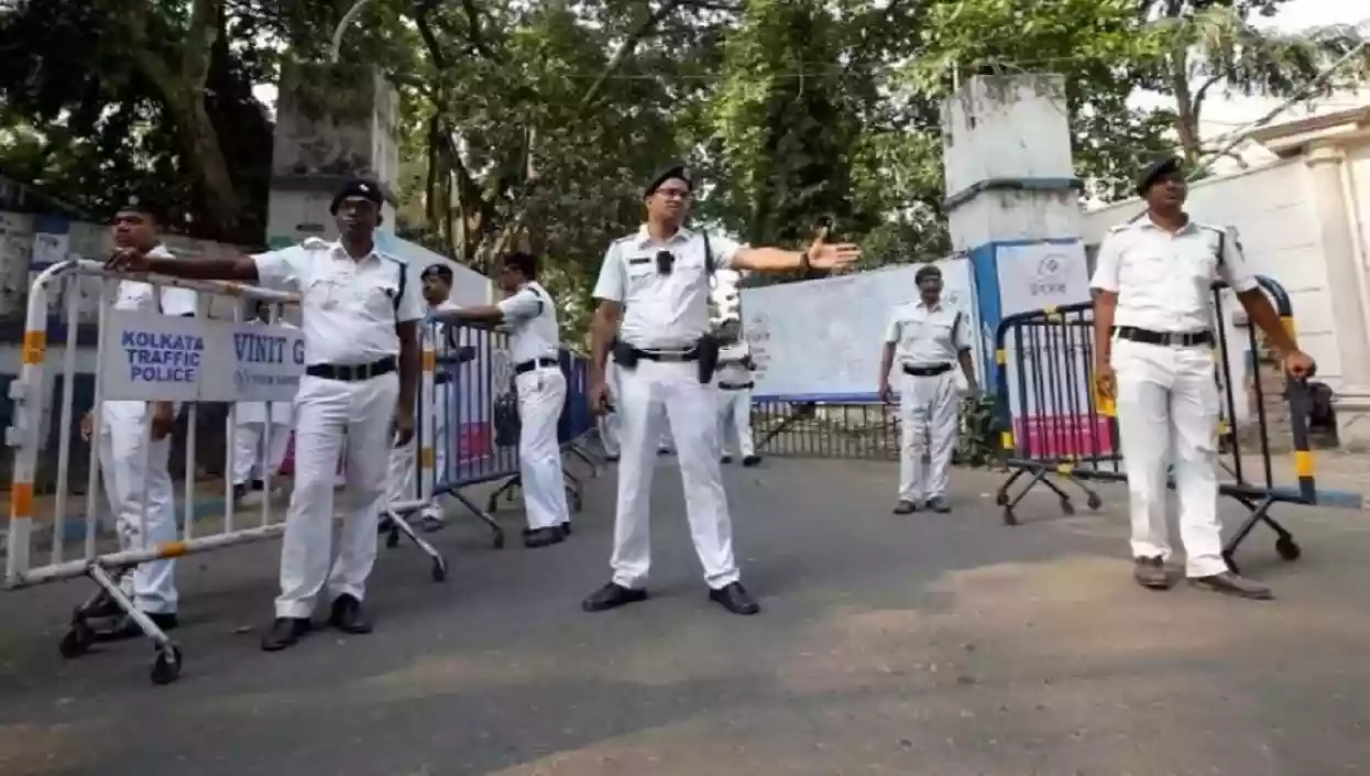 Russian Consul General’s car stopped in Kolkata; Centre issues warning 