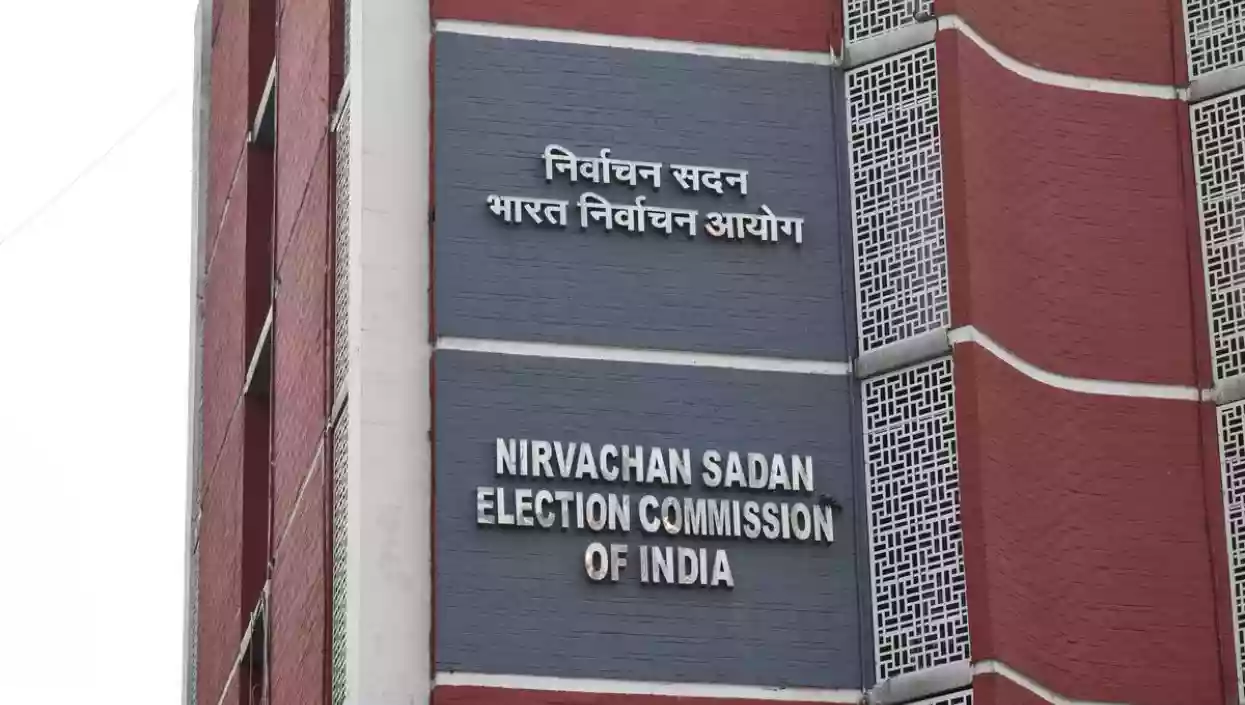 Election Commission seizures cross ₹10,000 crore ahead of Bengal, Tamil Nadu polls