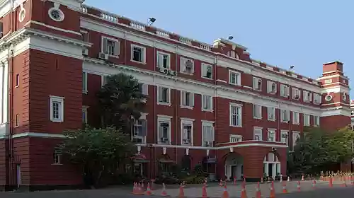 Kolkata police suspends constable for social media conduct violation, issues stern warning