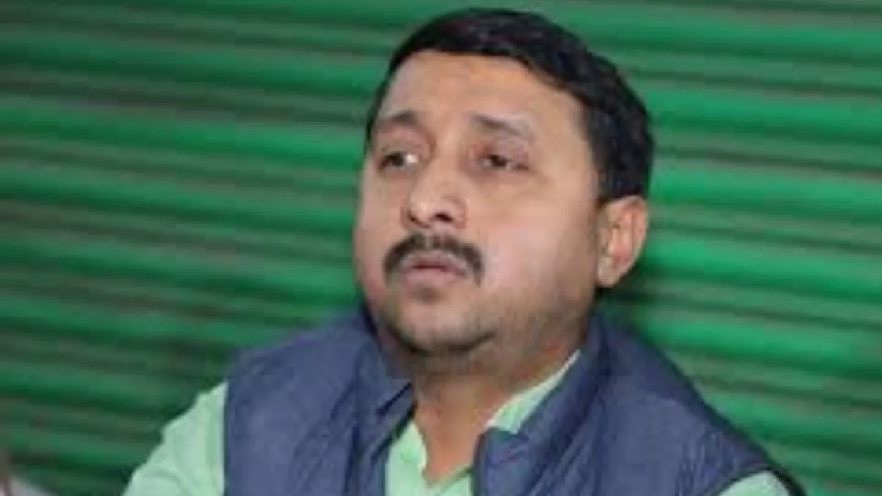 Illegal medicine racket uncovered in Howrah; Office linked to TMC leader under investigation
