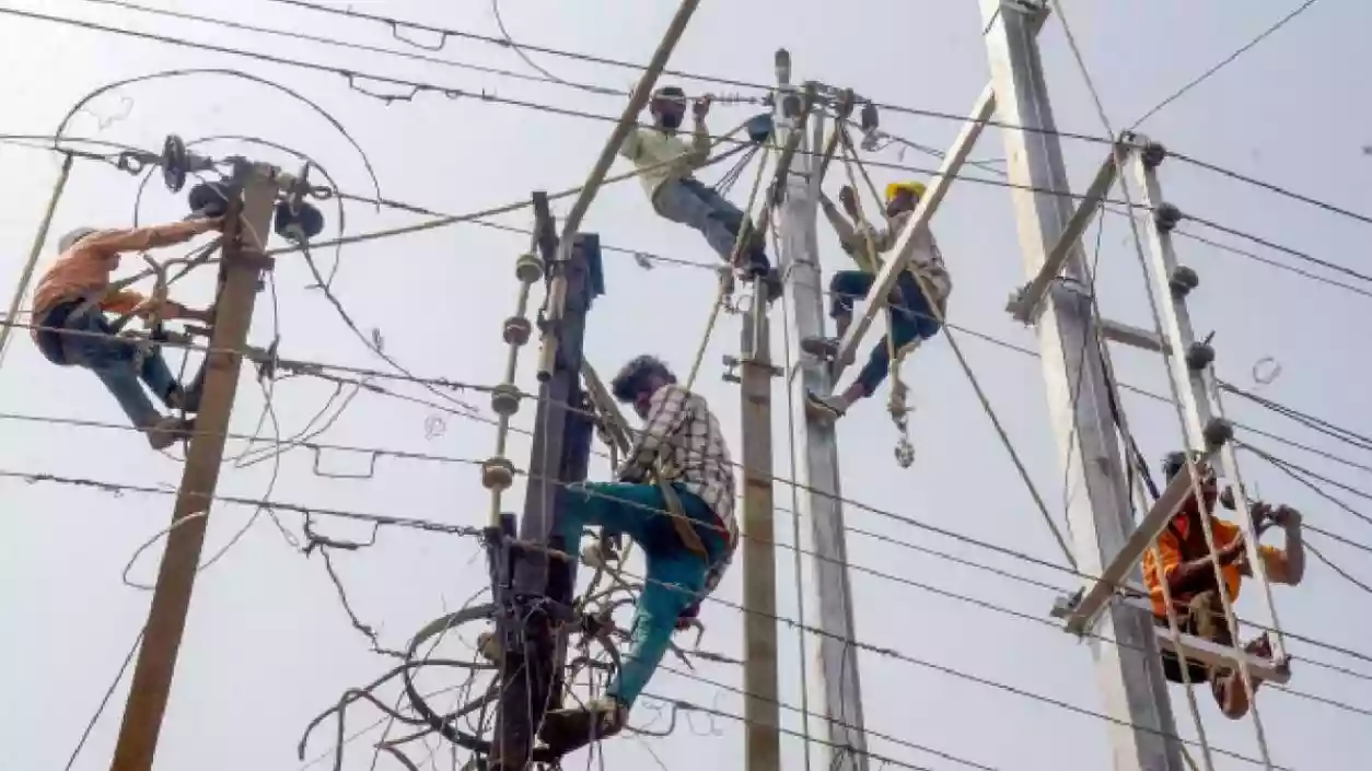 Delhi consumers likely to see higher electricity bills as DERC clears surcharge hike
