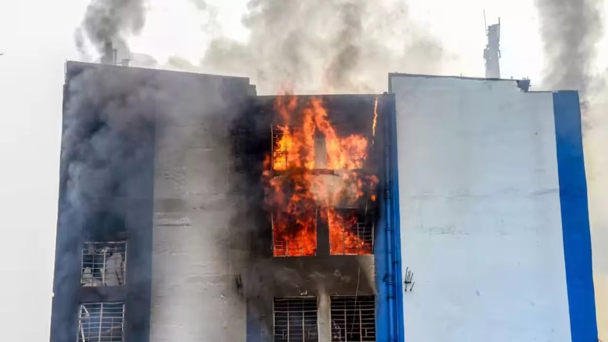 4-member SIT formed to probe Alipore District Council fire as TMC, Congress raise questions
