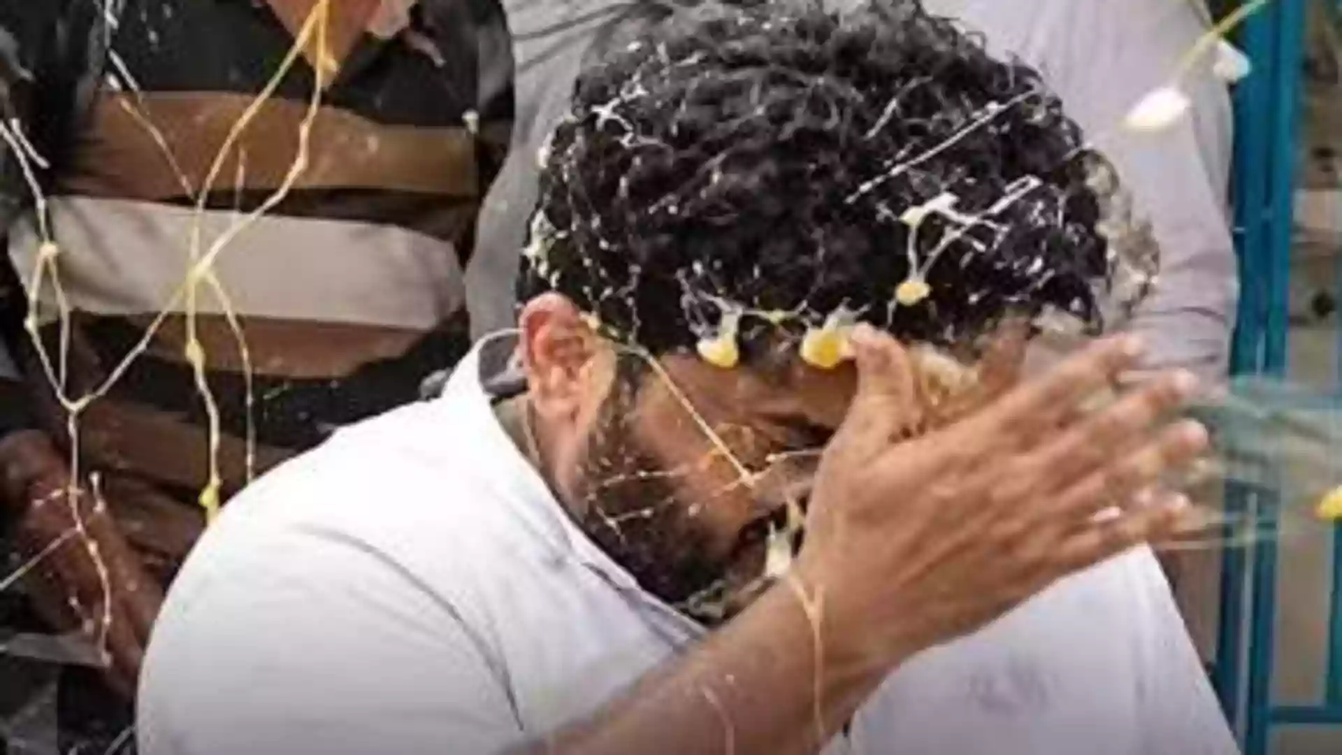 Trinamool youth leader Soumitra Banerjee gets egg-treatment after arrest