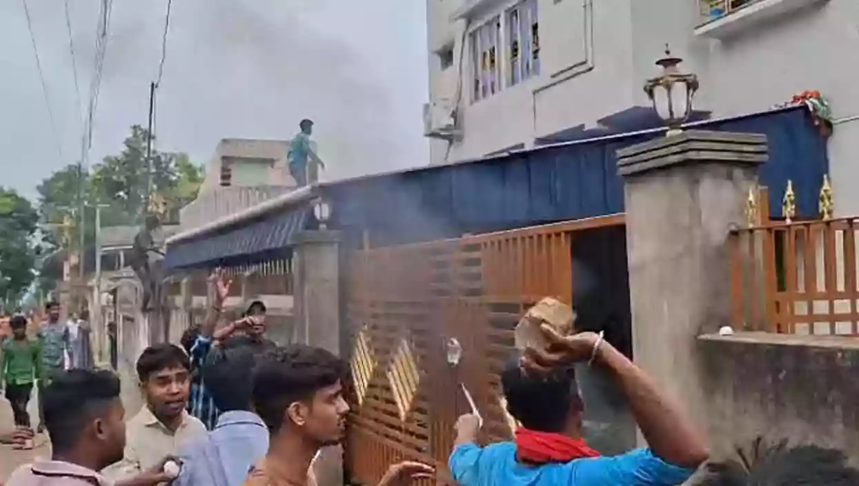 Angry mob vandalises TMC leader's house, sets fire over corruption allegations
