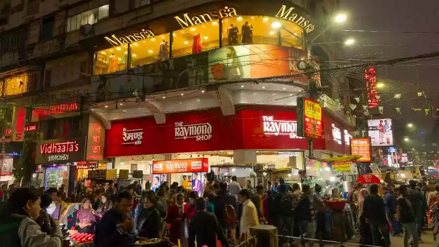 Kolkata's nightlife to get big boost as Govt allows shops to open 24-hours