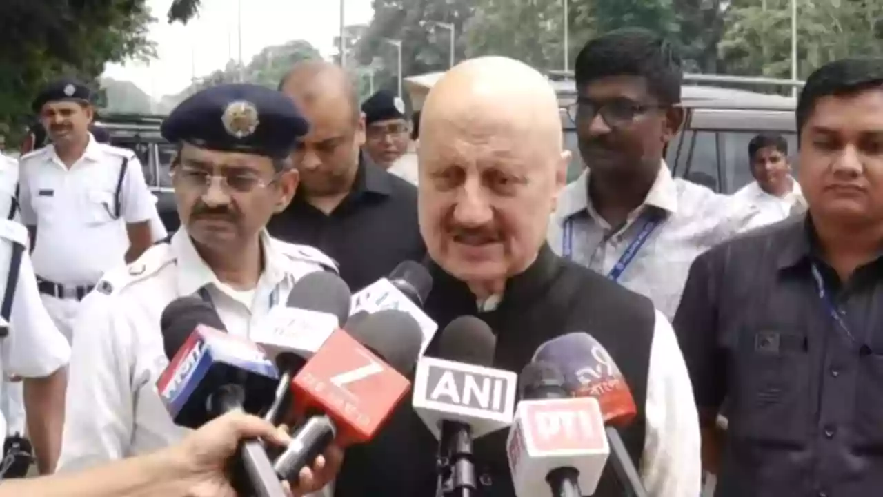 Anupam Kher meets CM Suvendu, announces new Bengali film 'Shuru Te Shuru' after 26 years