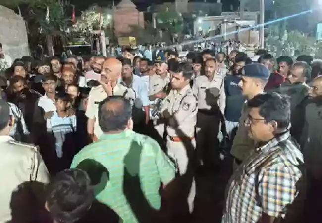 मप्र के रतलाम में मुहर्रम जुलूस के दौरान हाईटेंशन लाइन से टकराया ताजिया, 3 की मौत, 7 गंभीर