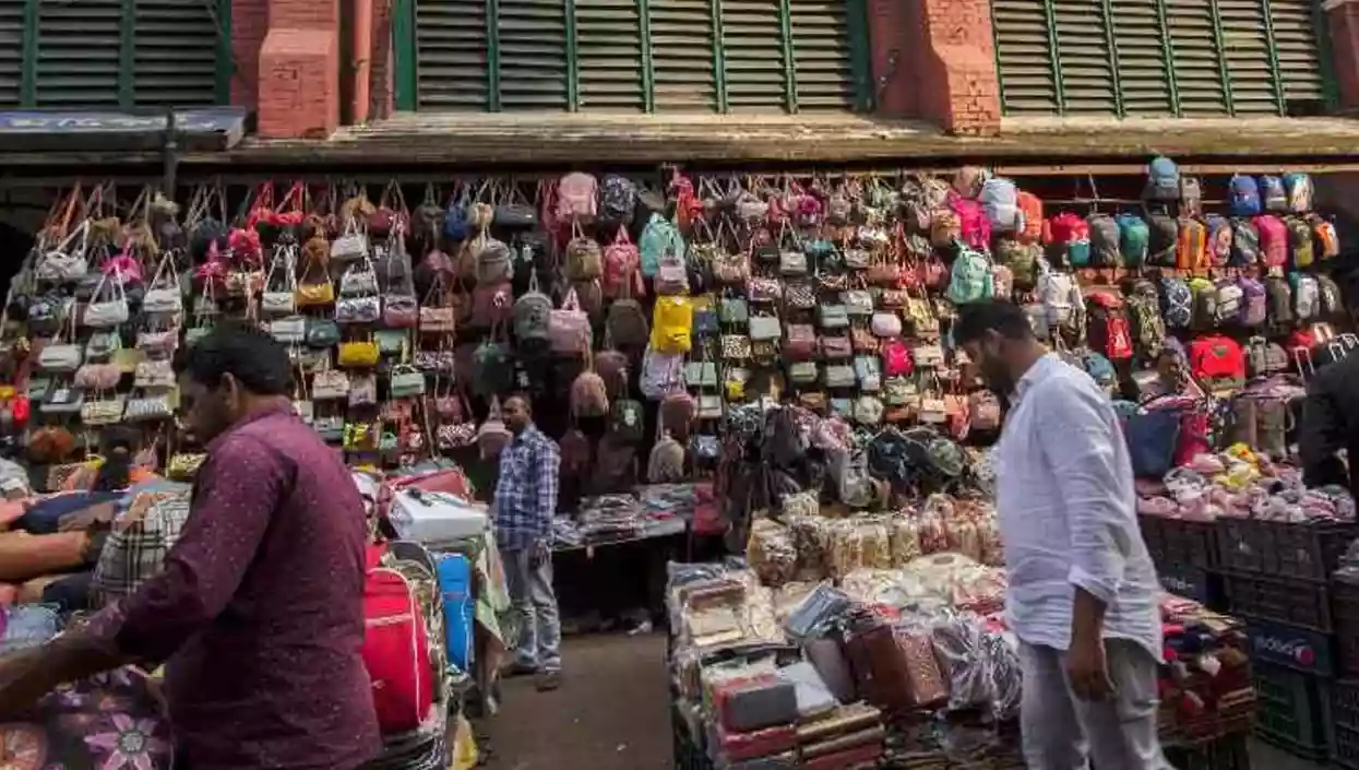 Kolkata begins hawker control drive; no vending licence without voter list inclusion