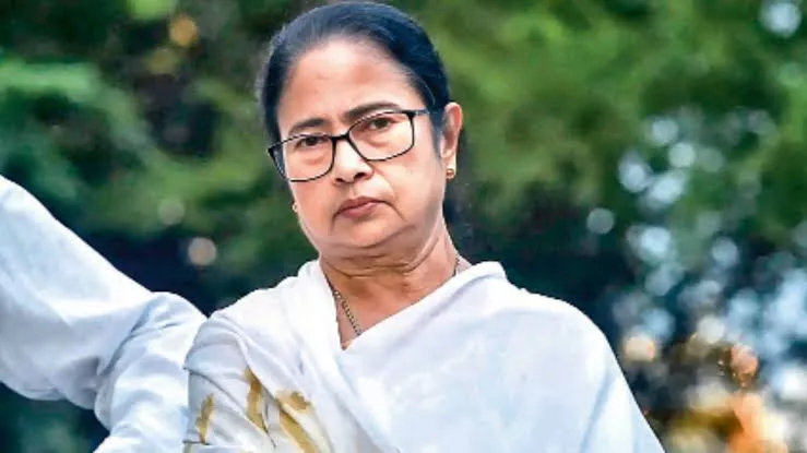 तृणमूल के बैंक खाते और पार्टी फंड पर अधिकार के लिए हाईकोर्ट पहुंचा ममता गुट