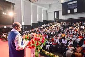 बंगाल की विरासत को समृद्ध बनाने और विकसित भारत के निर्माण में निभाएं भूमिका : ओम बिरला