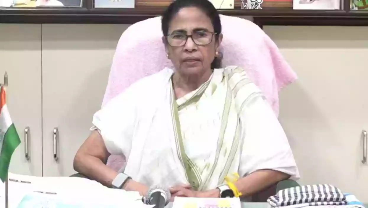 'If you support the BJP, join it openly,' Mamata Banerjee tells Trinamool rebels