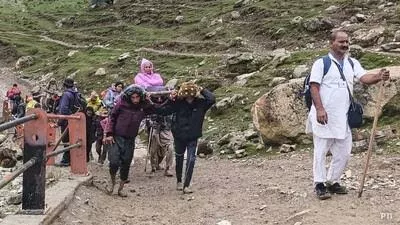 इस साल अमरनाथ तीर्थयात्रियों की रिकॉर्ड भीड़, बिना रजिस्ट्रेशन वाले भक्त करें अपनी बारी का इंतजार : उपराज्यपाल