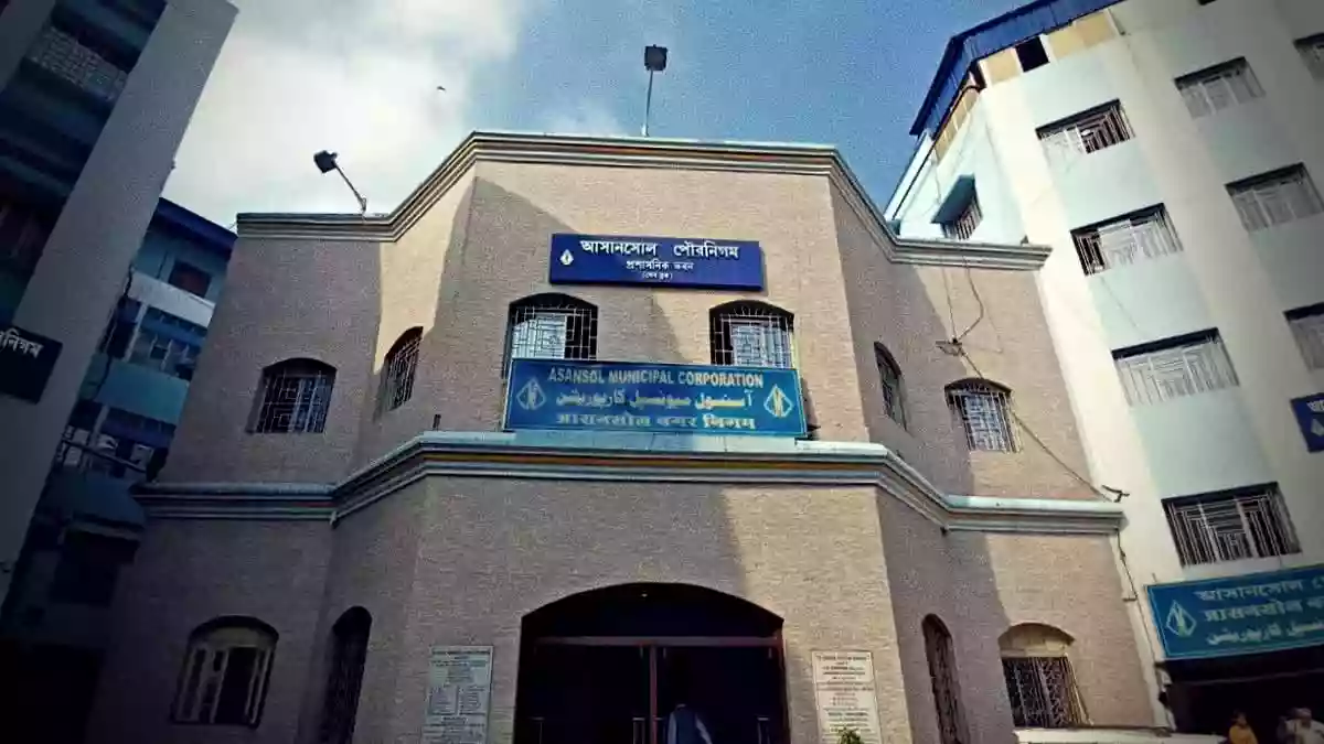 Govt dissolves Asansol Municipal Board, appoints IPS Aditi Chowdhury as the new administrator