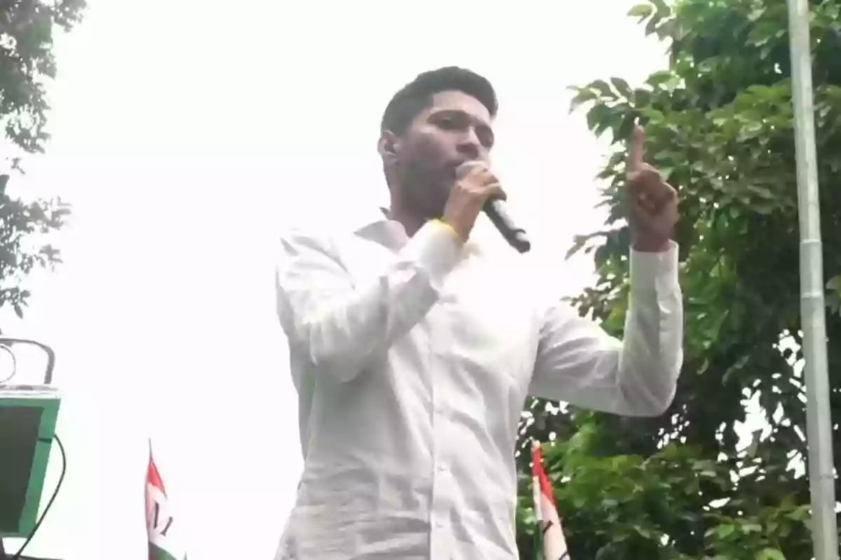 Abhishek says 'will return with interest' over fake cases; mocks Ritabrata camp's event