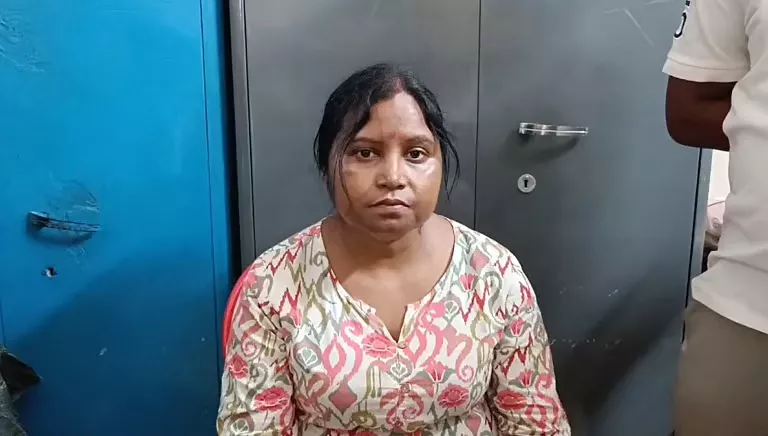 सड़क हादसे में घायल हुईं मंत्री खुदीराम टुडू की पत्नी मालती टुडू