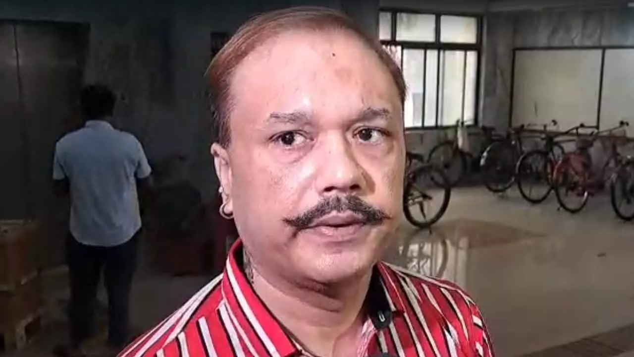 शिक्षक भर्ती मामले में ईडी के सामने पेश हुए मदन मित्रा के बड़े बेटे स्वरूप, बैंक दस्तावेज किए जमा