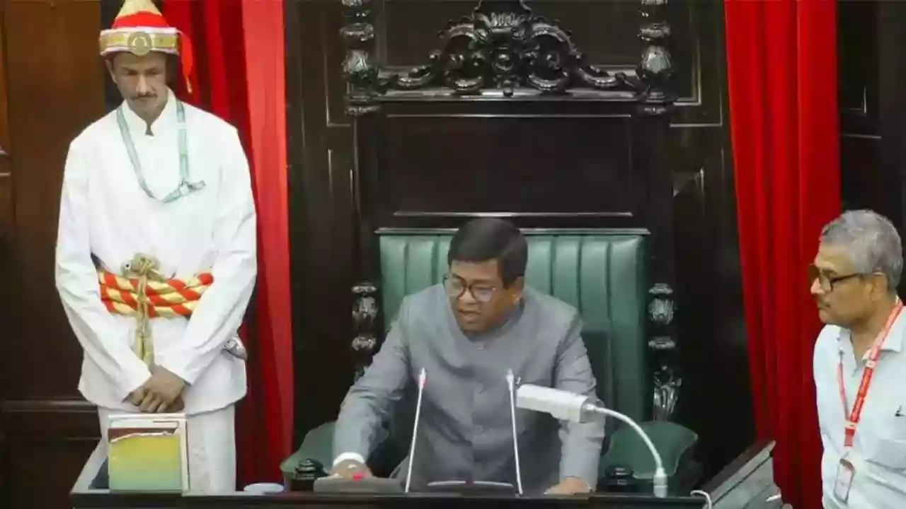विधानसभा में खाली कुर्सियां देख भड़के स्पीकर