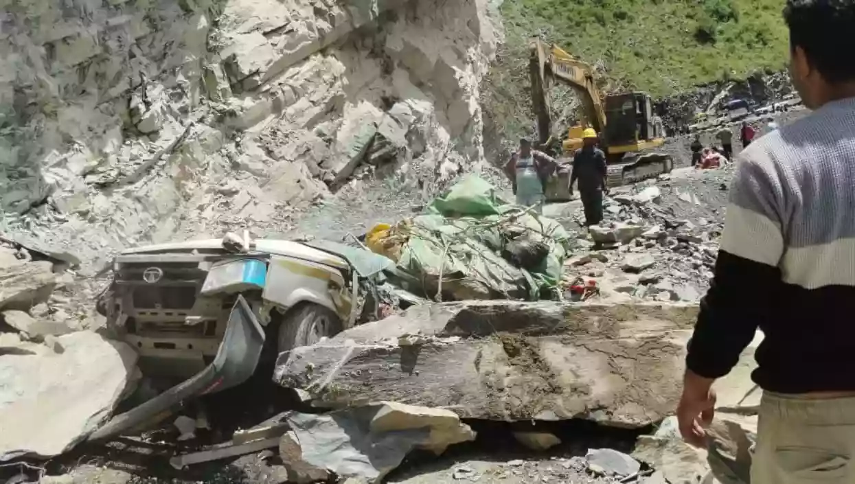 Landslide crushes Tata Sumo in Himachal Pradesh, multiple deaths feared