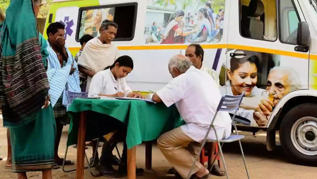 100 new mobile medical vans to strengthen healthcare in Kolkata slums