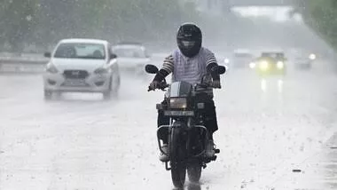 पश्चिम बंगाल में सक्रिय मानसून, उत्तर में भारी वर्षा एवं दक्षिण में बारिश की संभावना