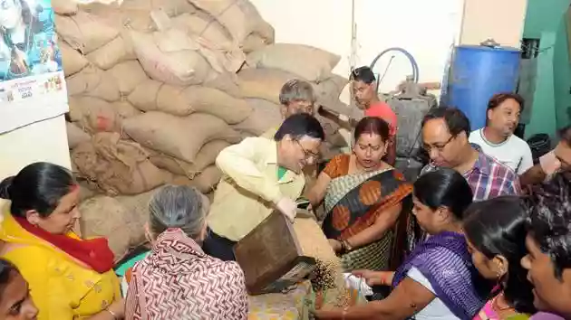 Bengal Govt announces ration reforms; beneficiaries will get 7kg rice under AAY scheme 