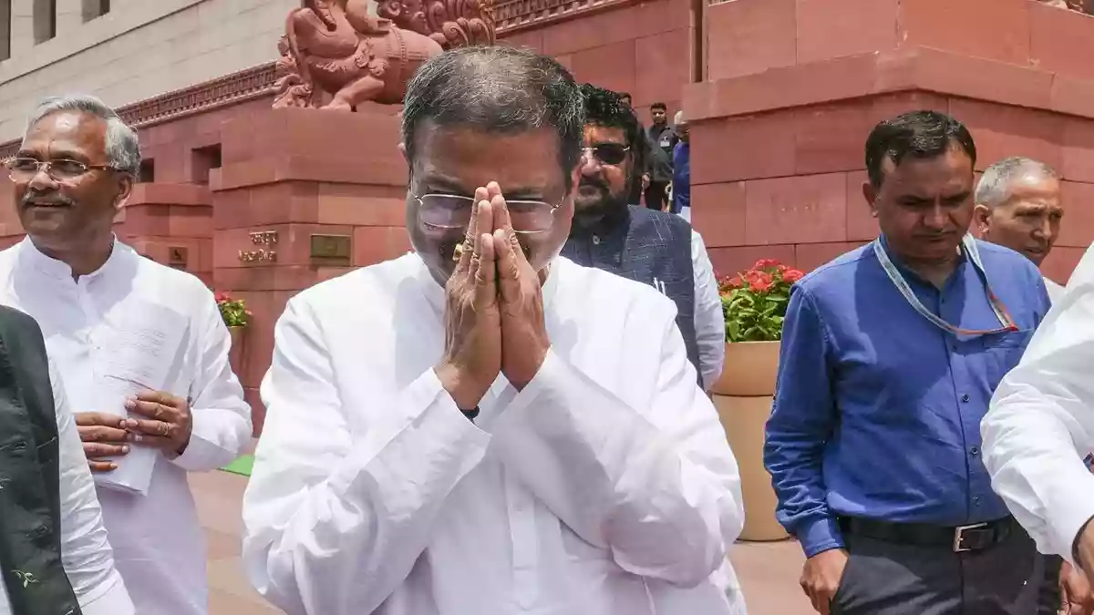 'मैं स्ट्रीट फाइटर हूं, AC रूम का एक्टिविस्ट नहीं', इस्तीफे के बाद धर्मेंद्र प्रधान का पहला बयान