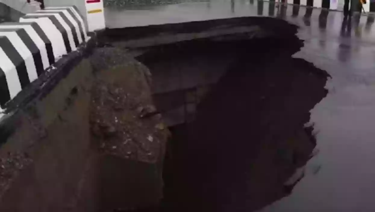 Newly built ₹16 crore bridge collapses in Dehradun after heavy rain; Char Dham Yatra suspended