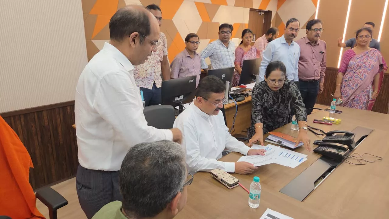 बंगाल में बड़ा प्रशासनिक फेरबदल, 99 बीडीओ का तबादला